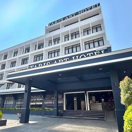 Taris Art Hotel Phrae Eksteriør billede