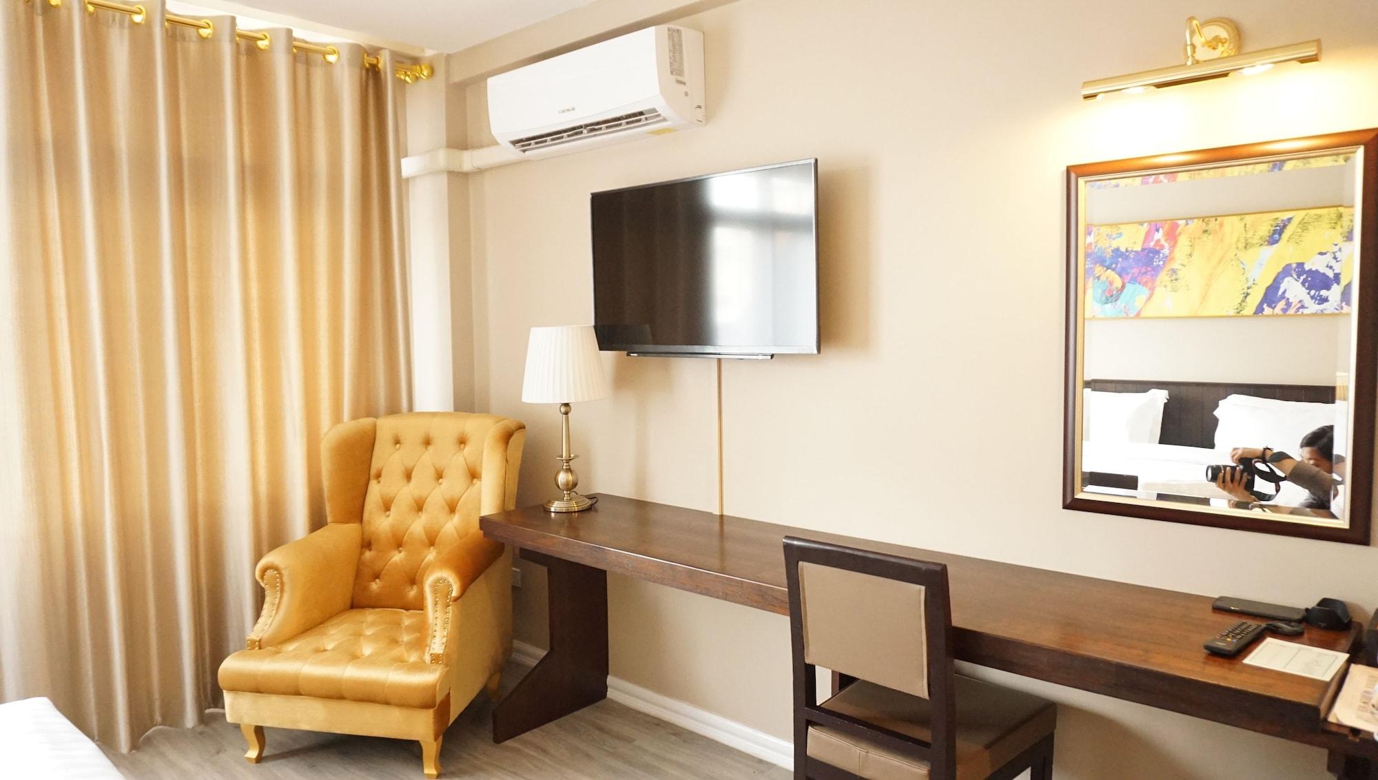 Taris Art Hotel Phrae Eksteriør billede