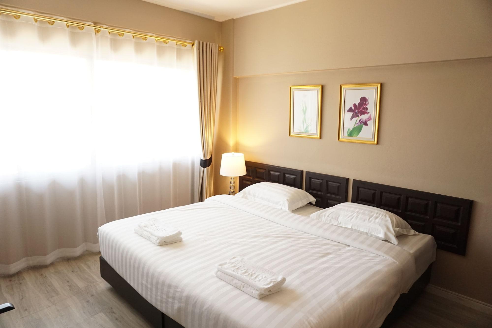 Taris Art Hotel Phrae Eksteriør billede
