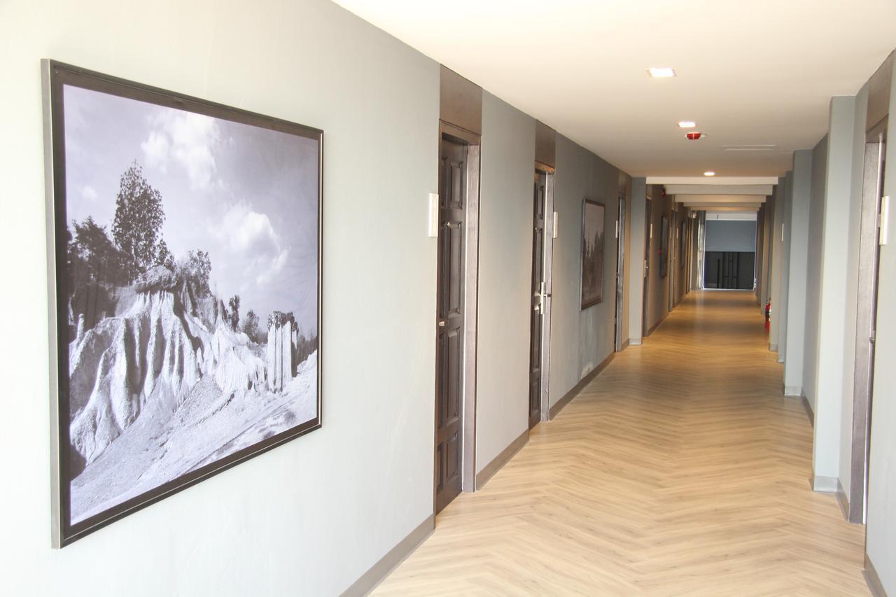 Taris Art Hotel Phrae Eksteriør billede