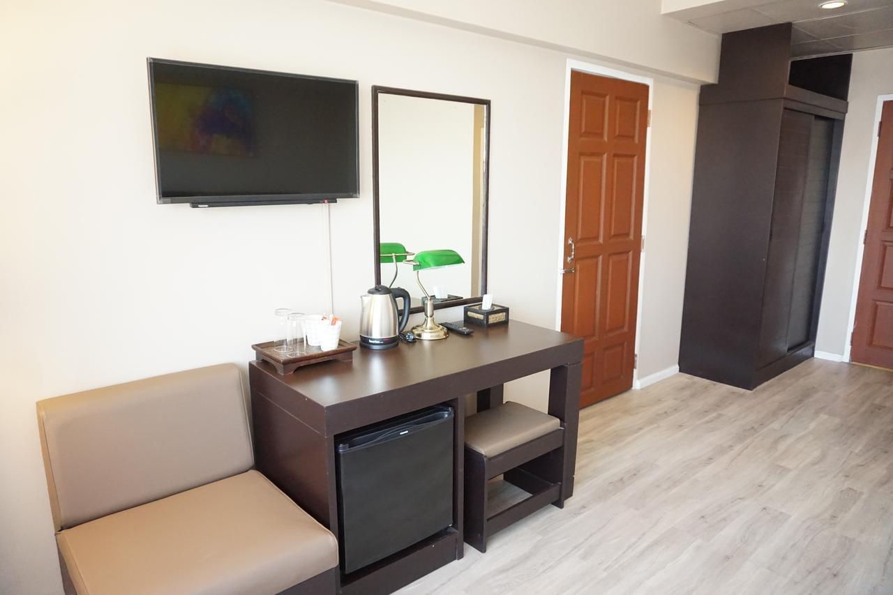 Taris Art Hotel Phrae Eksteriør billede