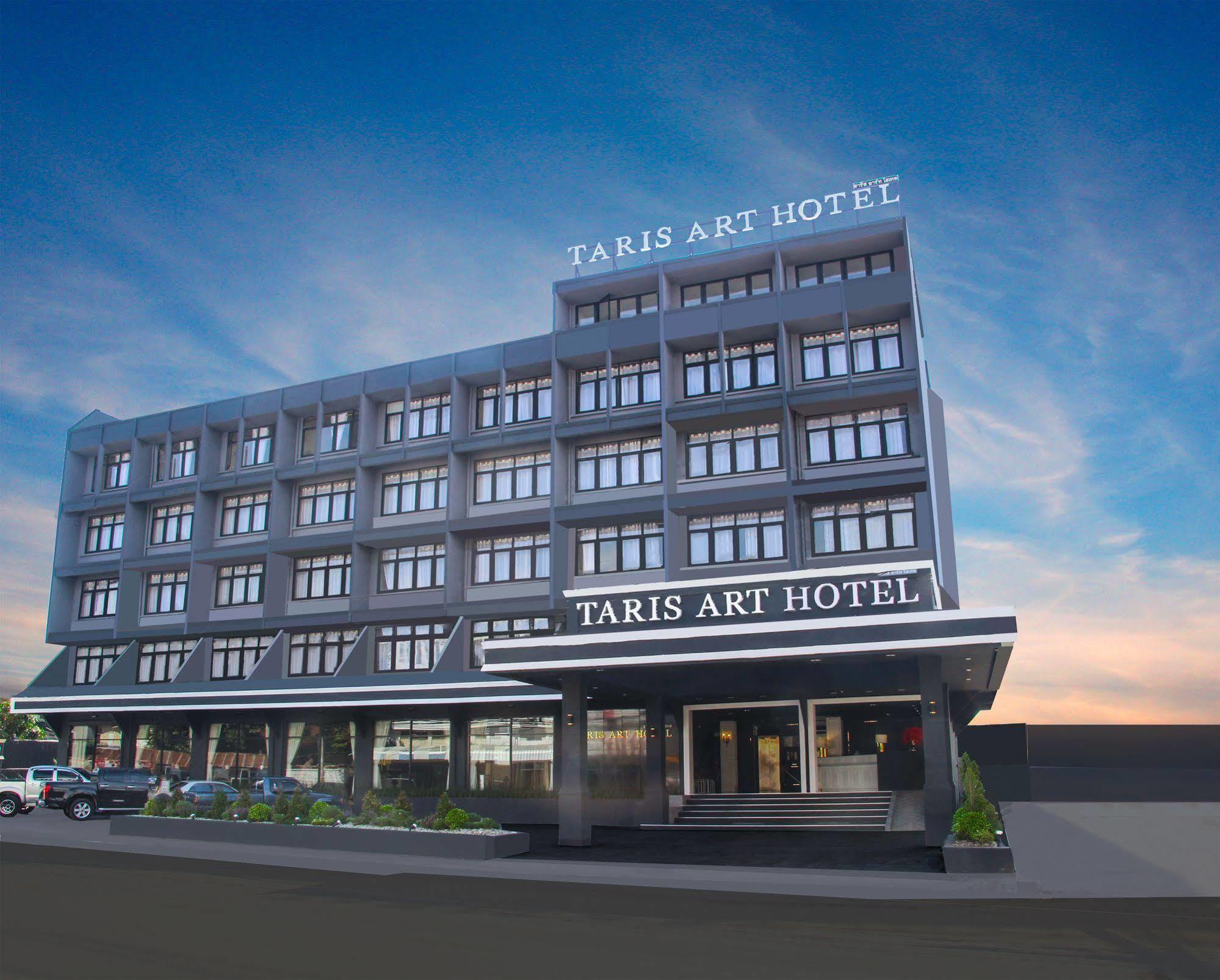 Taris Art Hotel Phrae Eksteriør billede